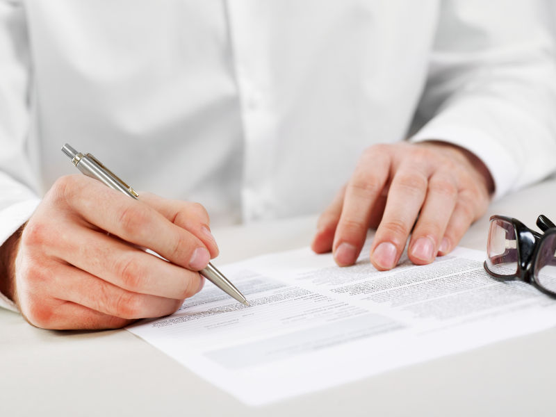 中梁控股：1至7月累计合约销售金额733亿元