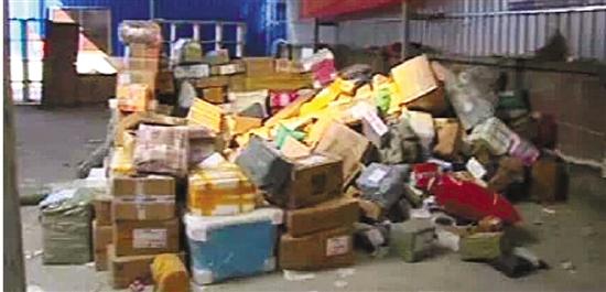 全线万人爆仓 关税传来大消息！