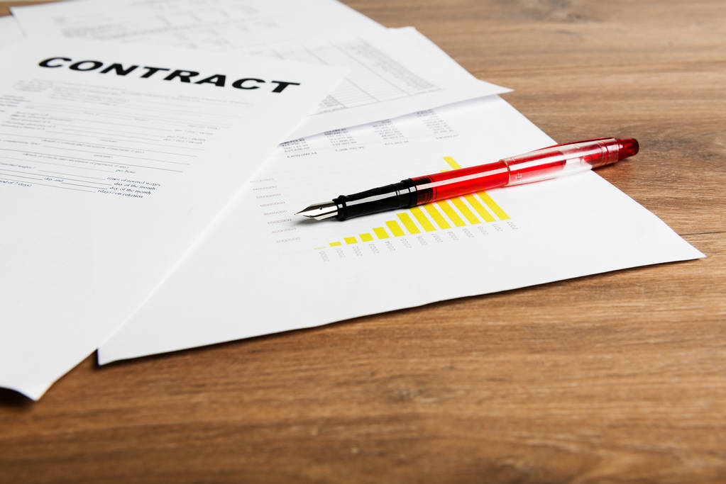 工业硅期货主力合约日内涨4%现报9330元吨